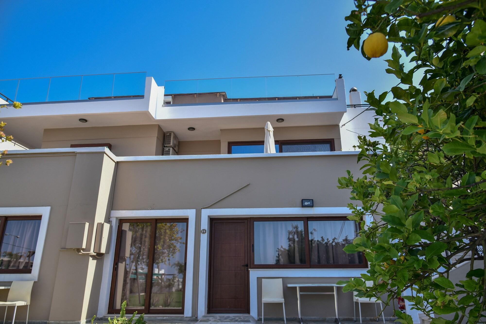 Iraklis Apartments Stalida Buitenkant foto