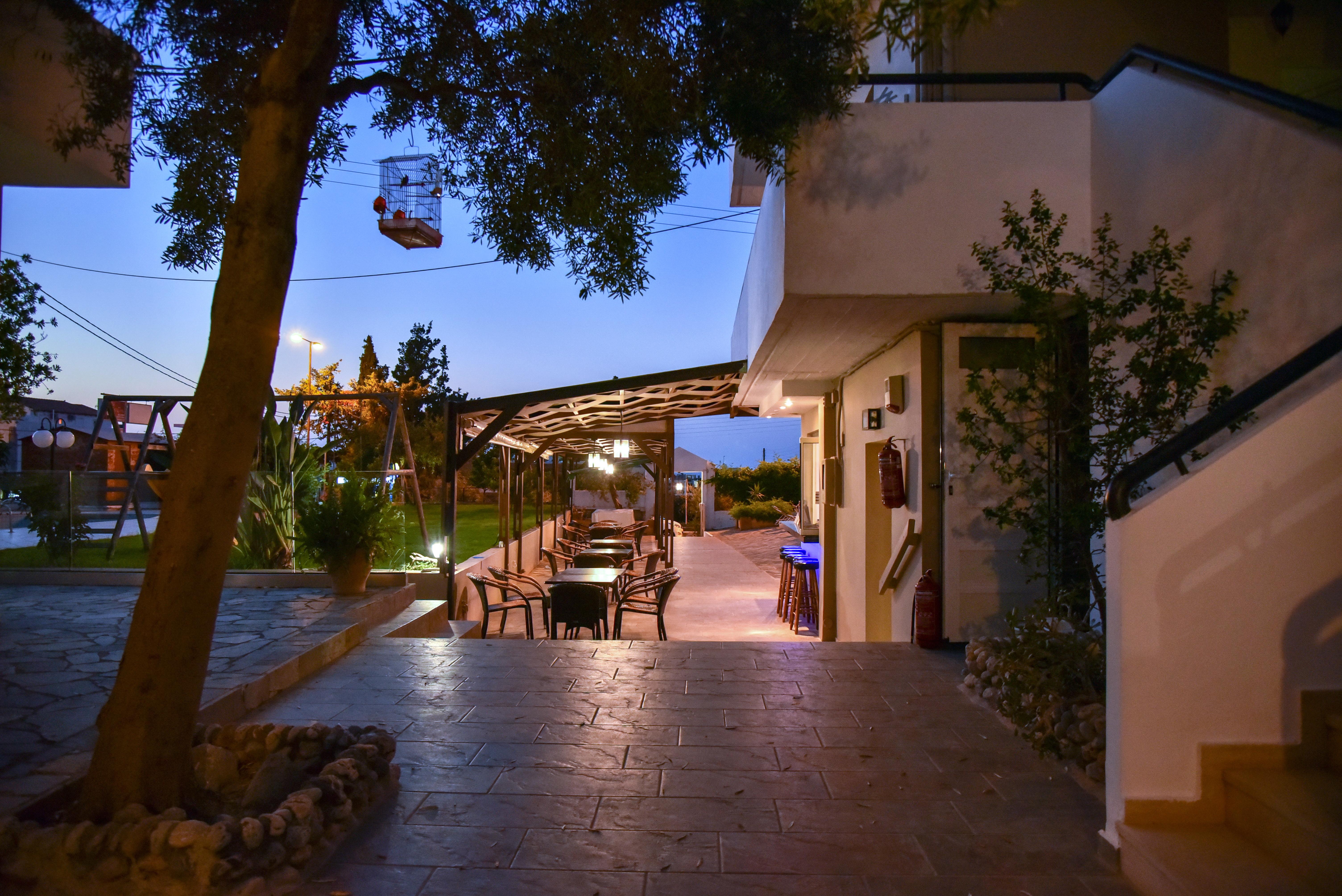 Iraklis Apartments Stalida Buitenkant foto