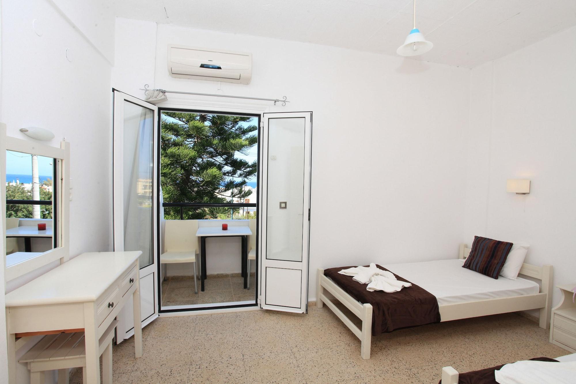Iraklis Apartments Stalida Buitenkant foto