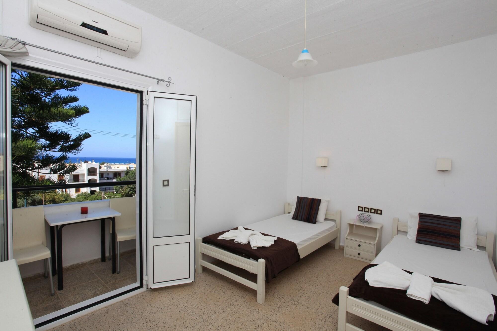 Iraklis Apartments Stalida Buitenkant foto