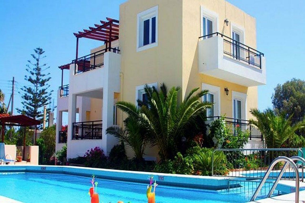 Iraklis Apartments Stalida Buitenkant foto